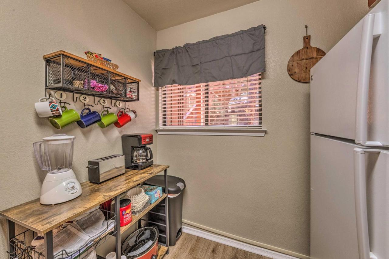 Forested Ruidoso Condo With Deck And Fireplace! Kültér fotó