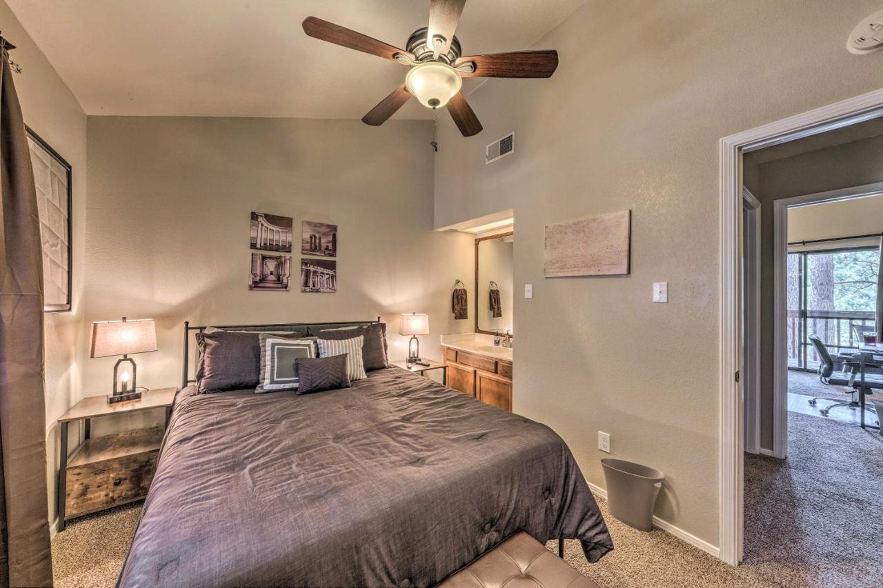 Forested Ruidoso Condo With Deck And Fireplace! Kültér fotó